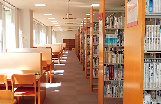 ⼤学図書館
