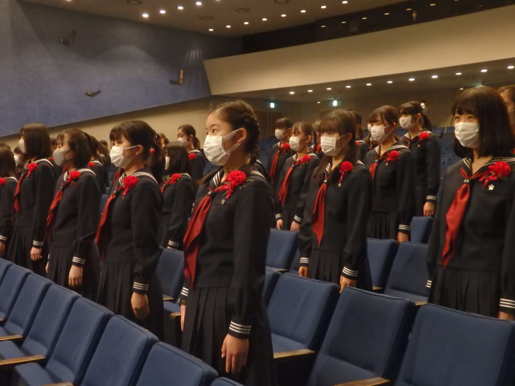女子中学　卒業 中等部卒業式 兼 後期終業式｜昭和女子大学附属昭和中学校・高等学校