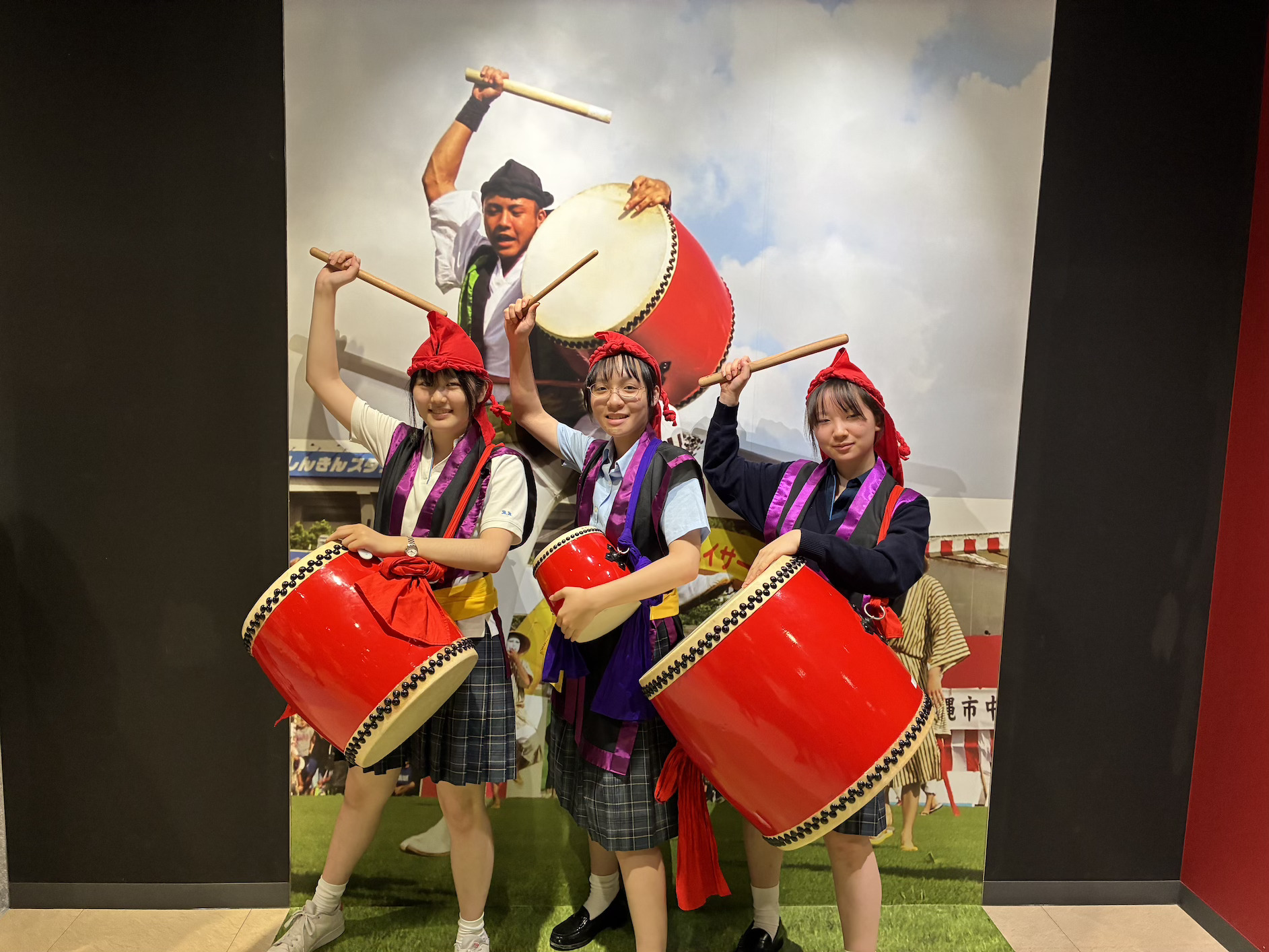 A8265B96-B7A7-40FE-A876-95A21A41D8A5